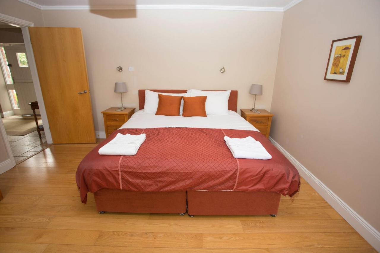 Decoy Country Cottages Navan Ngoại thất bức ảnh