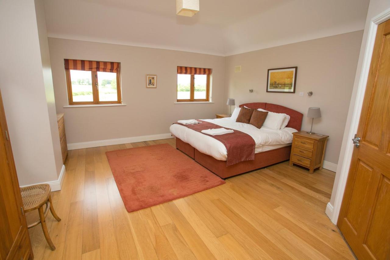 Decoy Country Cottages Navan Ngoại thất bức ảnh